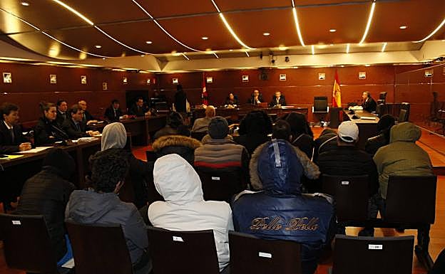 Los ya condenados, en la Audiencia Provincial de Álava.