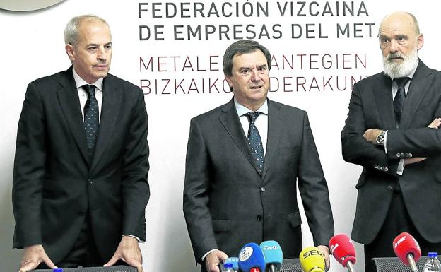 Adolfo Rey, José Luis López Gil y Lander Arteche, en la presentación del informe de la FVEM. 