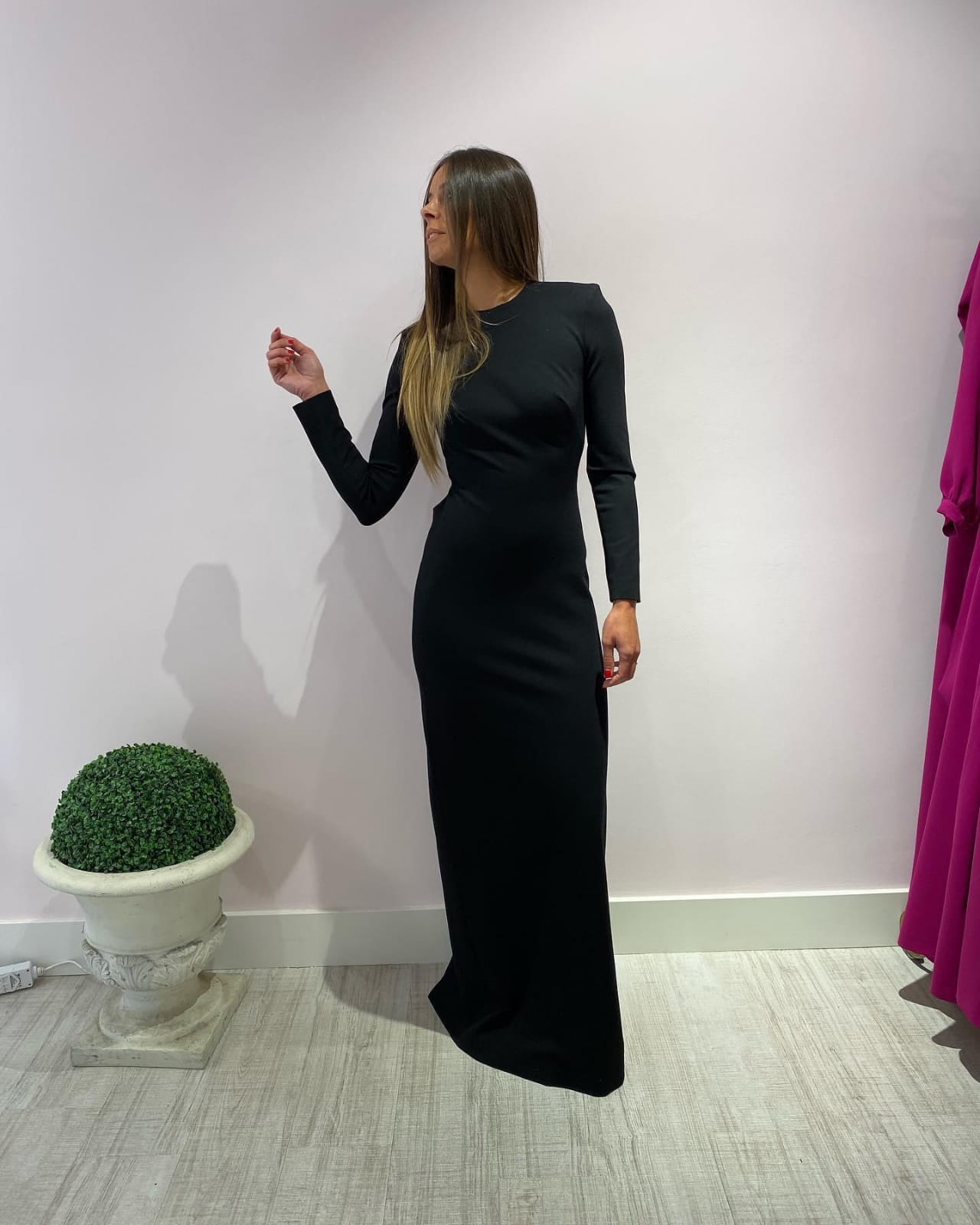 Vestido negro de punto, de Alicia Rueda.