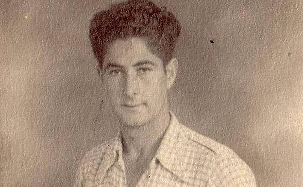 Marcelino posa en una fotografía tomada en 1938 en Barcelona. 