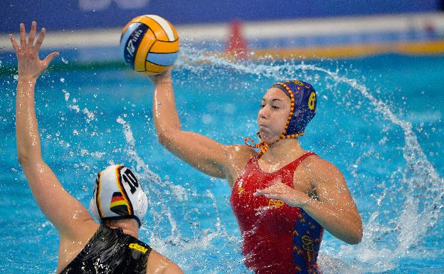 La española Paula González en el encuentro ante Alemania.