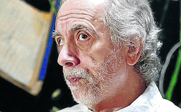 Como Bebo Valdés. «Le tengo mucho amor a la cultura cubana, pero yo no viviría en Cuba».