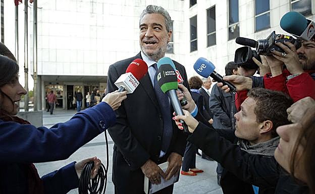 Miguel Ángel Rodríguez. 