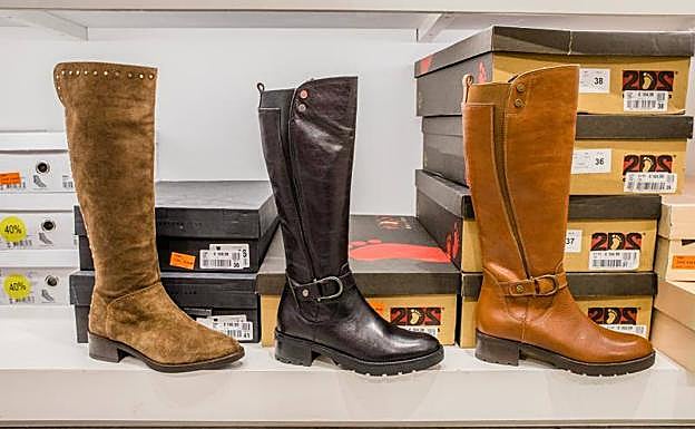 Botas de caña alta de Alpe y 2D2.