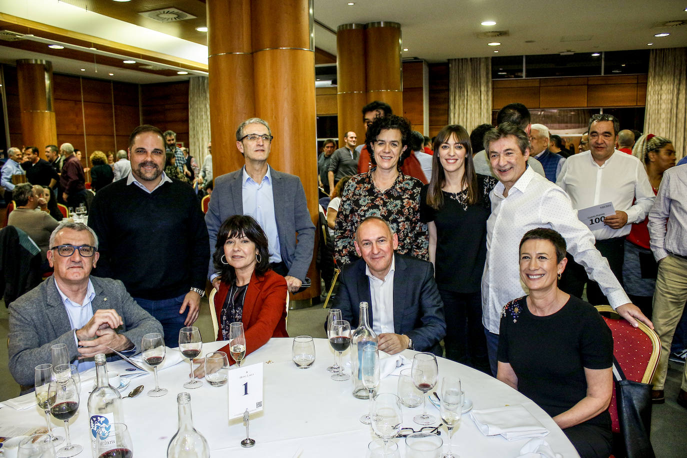 Fotos: Entrega de premios del XXIII Concurso de Sociedades Gastronómicas de Álava EL CORREO