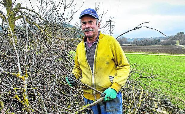 Luis Nograro, en Atiega, donde estaba prevista la presa de 30 metros.