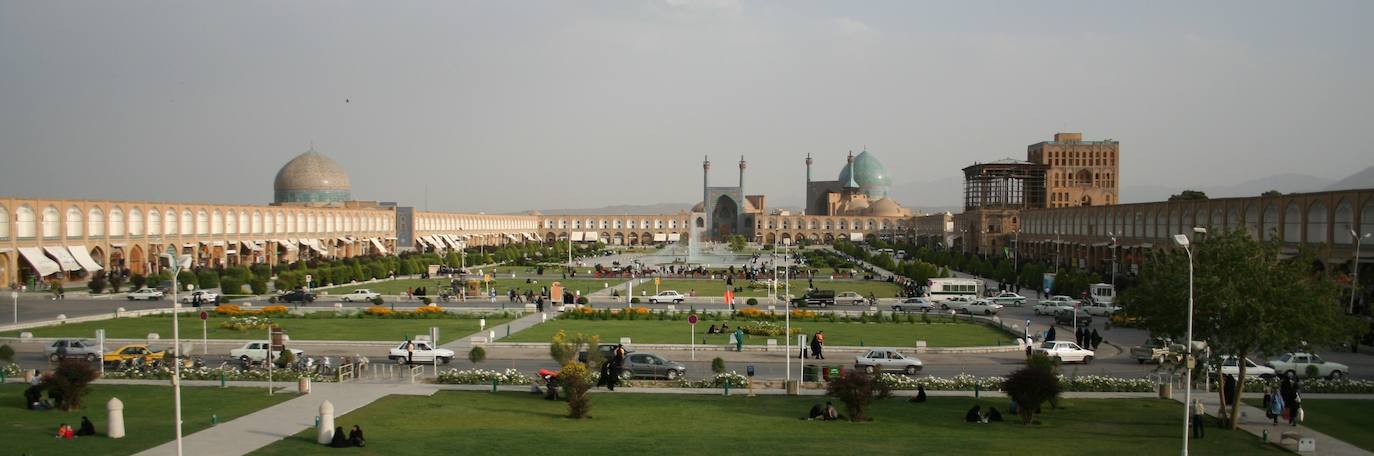 Naghsh-i Jahan (Isfahán, Irán) | Declarada Patrimonio de la Humanidad por la Unesco en el año 1979. Es la plaza más grande de Irán y una de las mayores del mundo. 