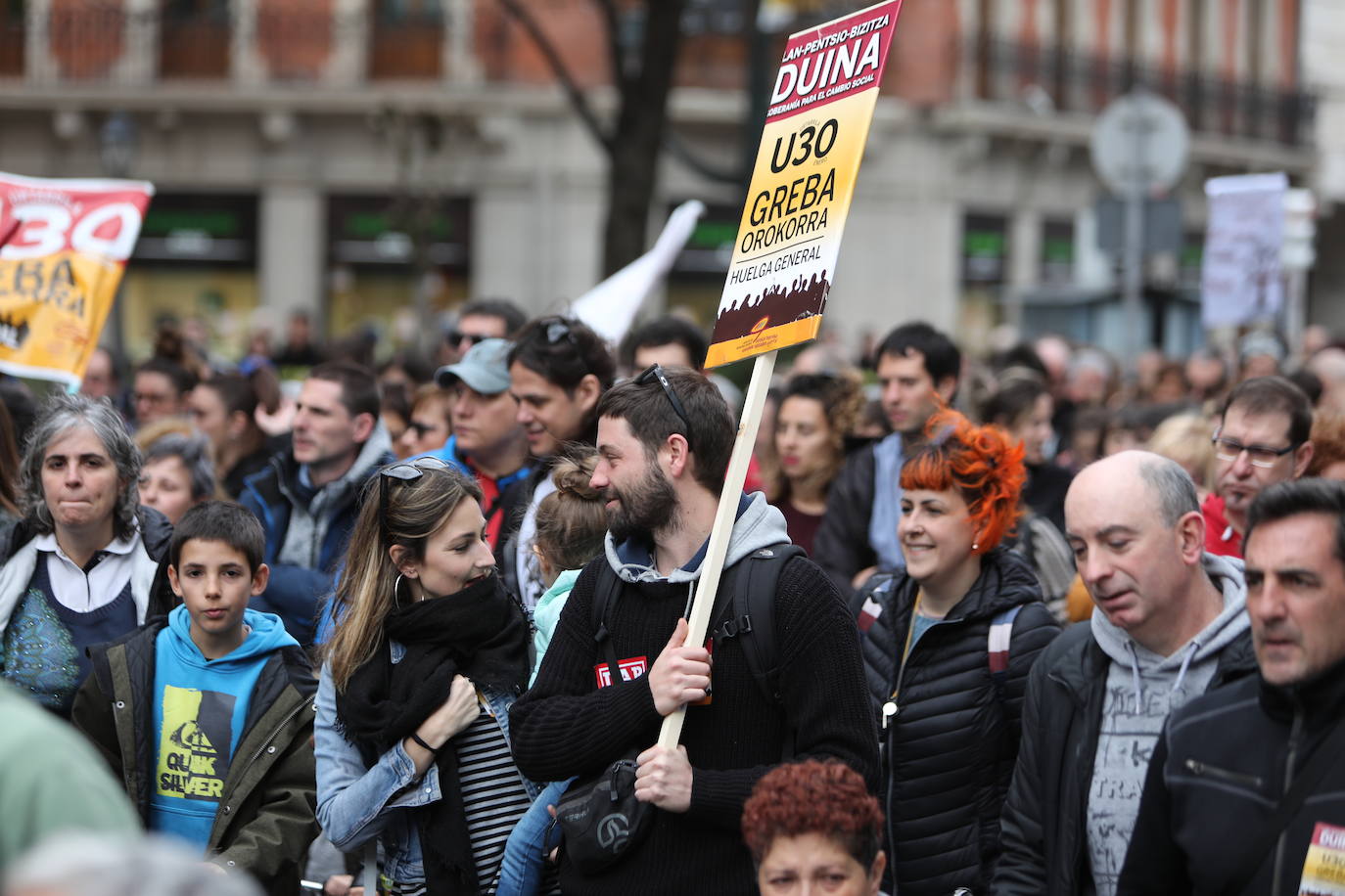 Fotos: Las jornada de huelga en Bilbao, en imágenes