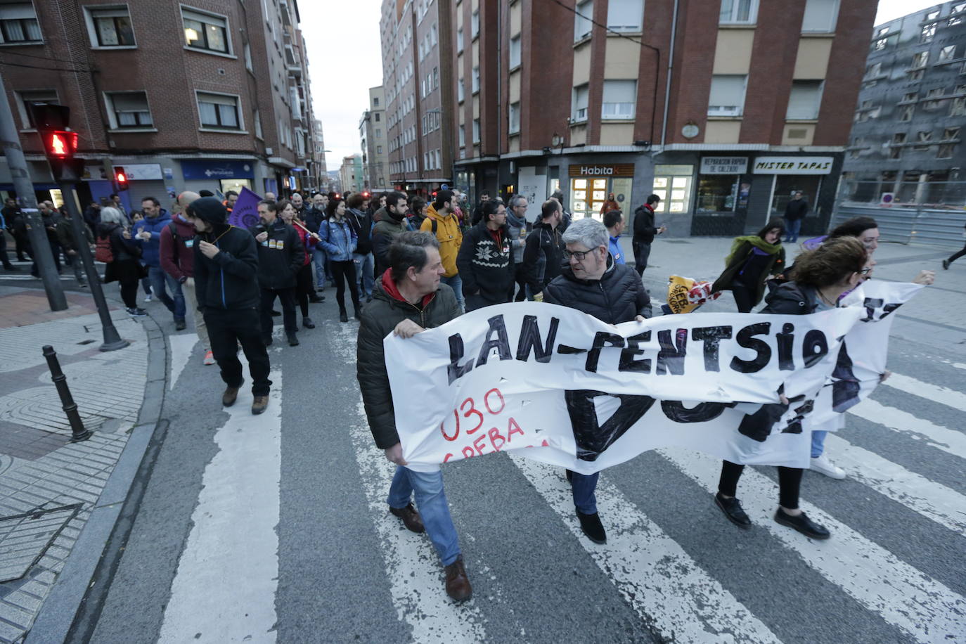 Barakaldo. Manifestación por la huelga.