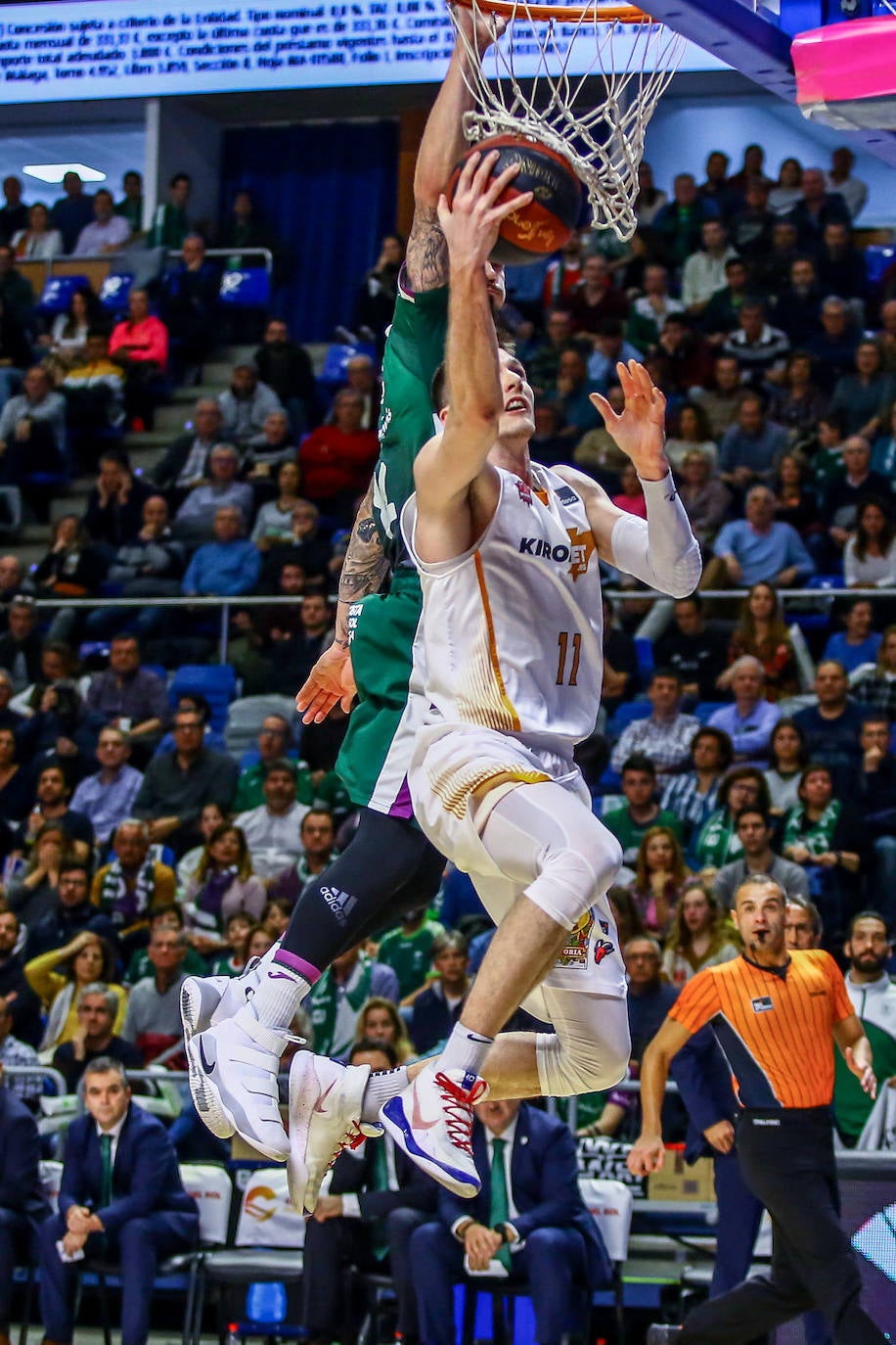 Fotos: Las mejores imágenes del Unicaja - Baskonia
