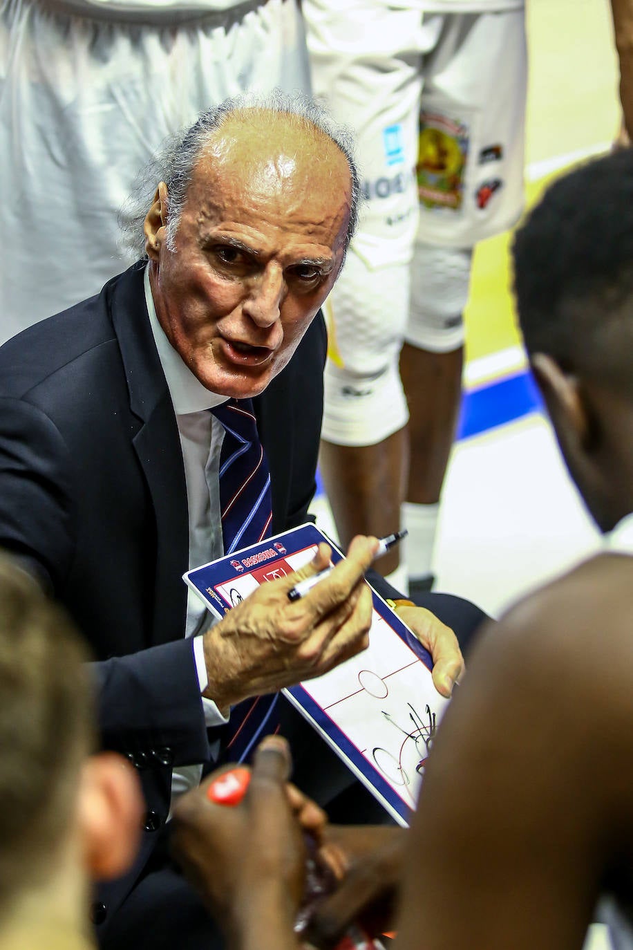 Fotos: Las mejores imágenes del Unicaja - Baskonia