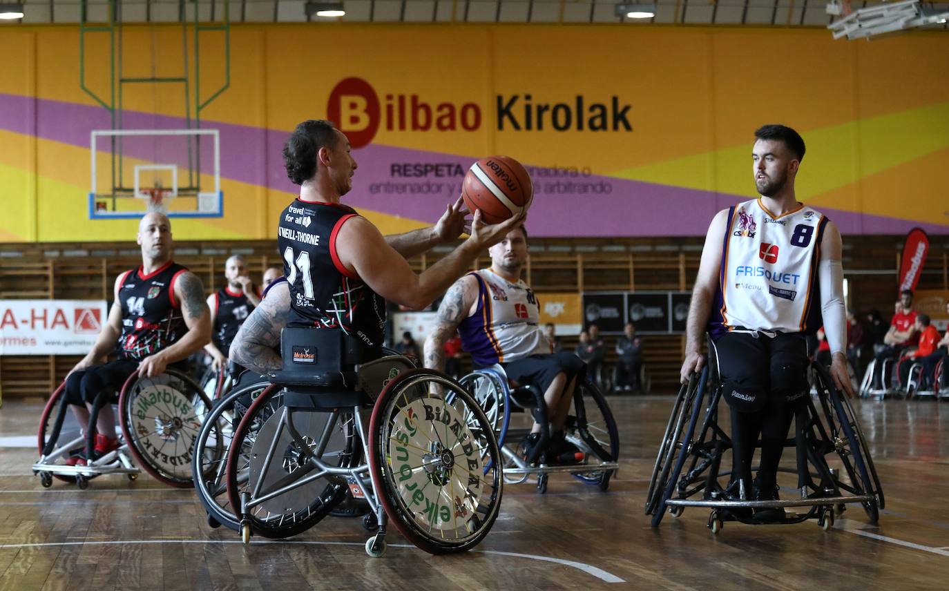 Fotos: Las imágenes del partido del Bidaideak