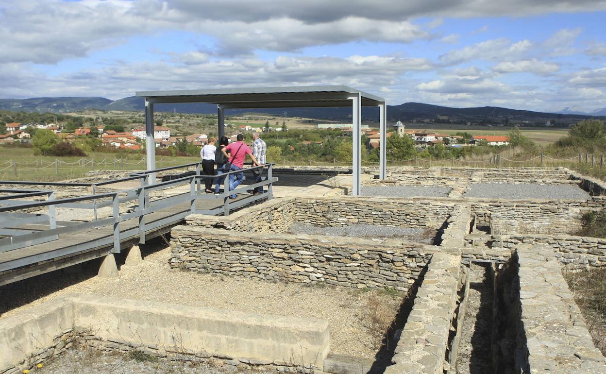 3.007 visitas al yacimiento el año pasado, la mitad que antes estallar el escándalo