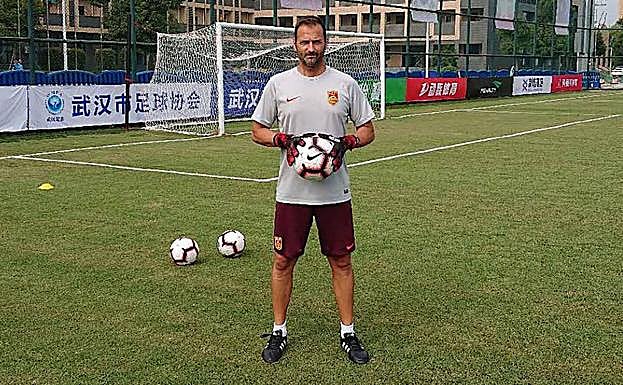 Óliver Cuadrado, durante un entrenamiento en Wuhan.