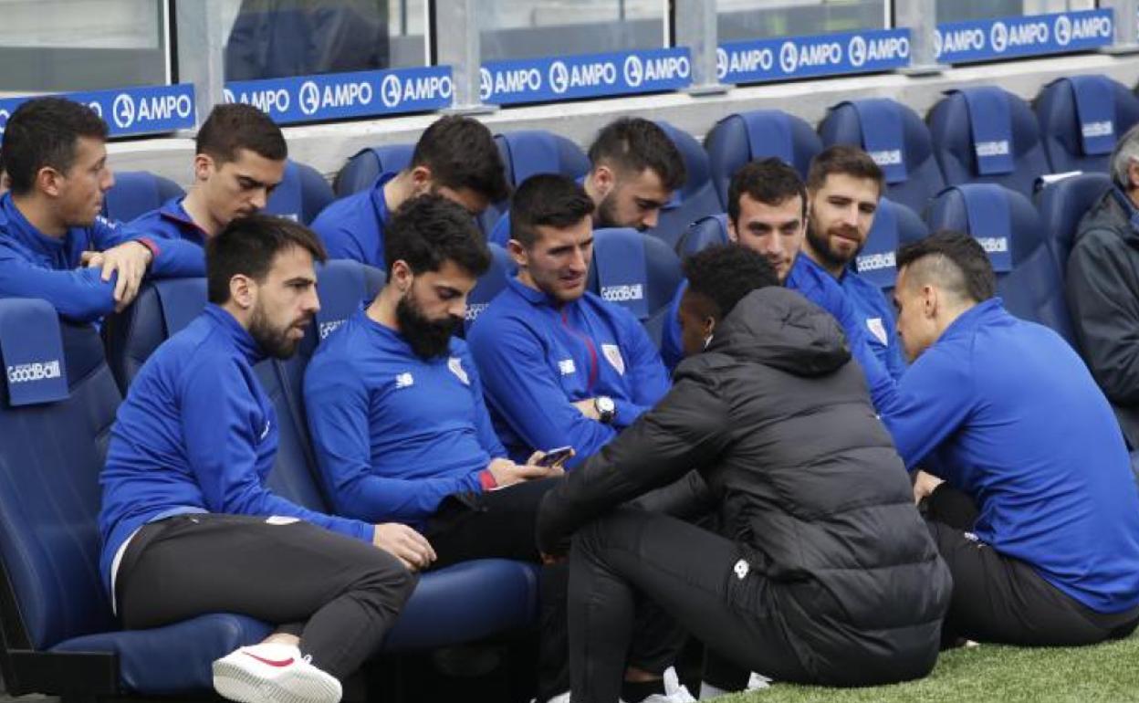 Beñat, junto a sus compañeros.