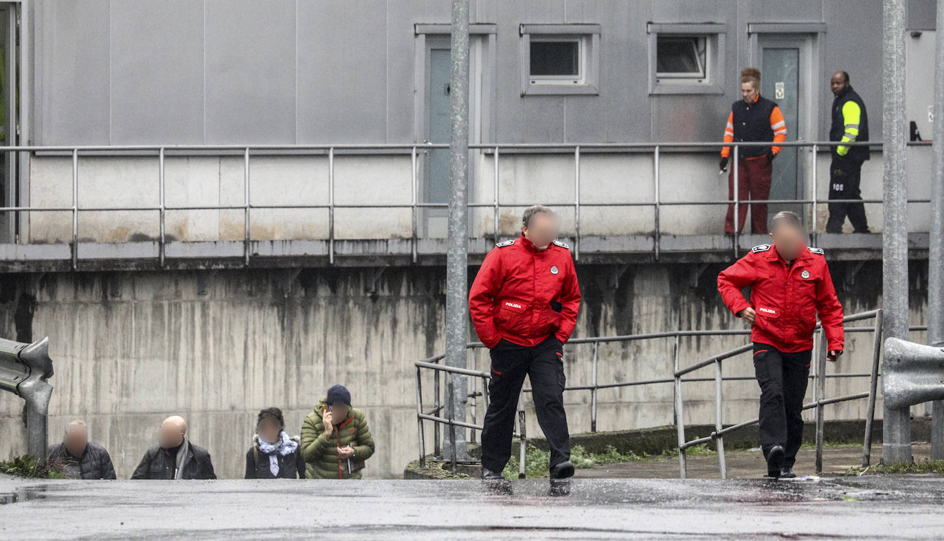 Fotos: Aparece un cádaver en la planta de biocompost de Júndiz