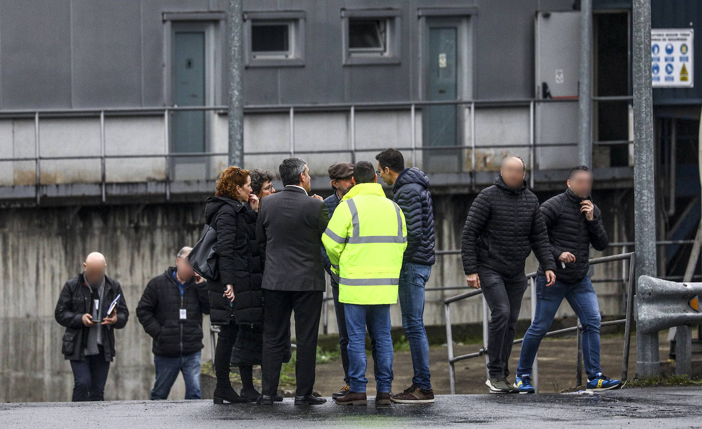 Fotos: Aparece un cádaver en la planta de biocompost de Júndiz