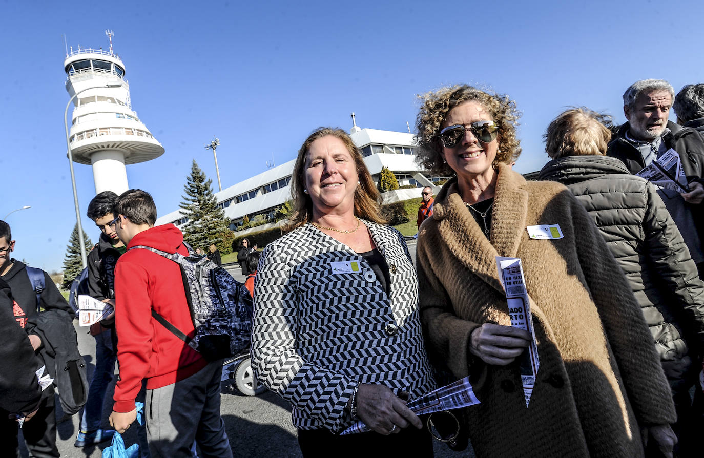 Carmen Mozas y Berta Larrañaga, representantes del Colegio de Dentistas. 