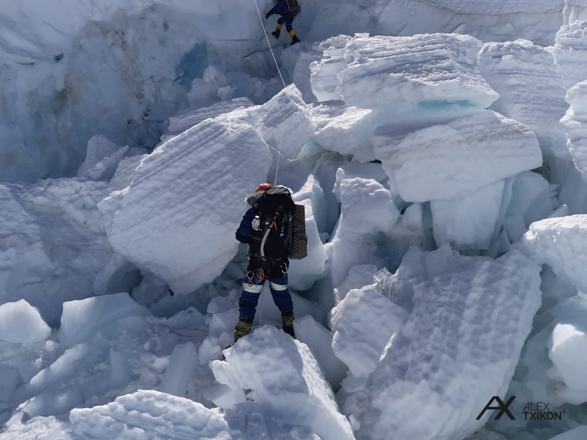 Fotos: Txikon, en la expedición invernal al Everest