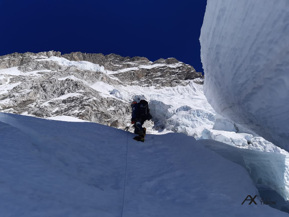 Fotos: Txikon, en la expedición invernal al Everest