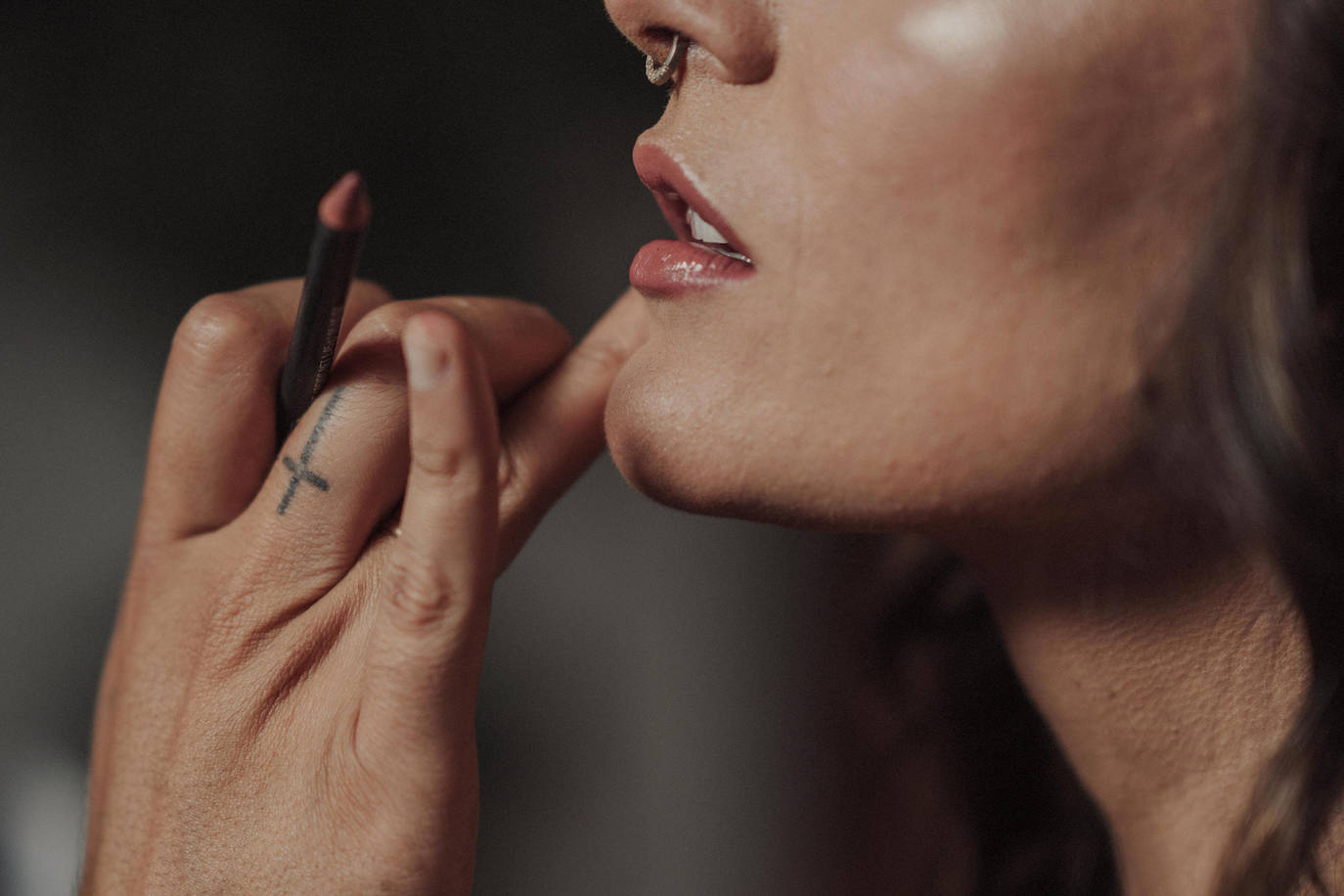 Fotos: Besos en Castro y boda en Madrid: la historia de amor de Esther y María bajo el prisma de un fotógrafo vizcaíno