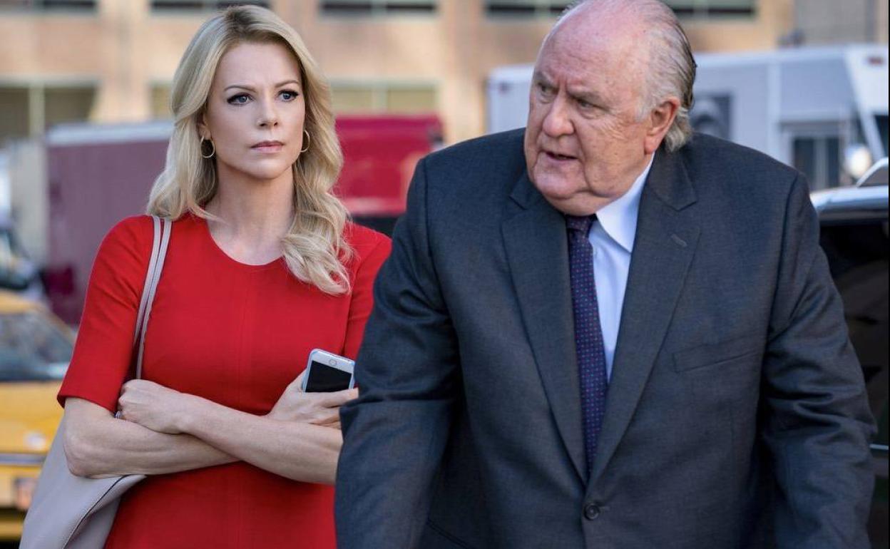 Charlize Theron, Megyn Kelly-ren paperean, eta John Lithgow, Roger Ailes-en pertsonaia interpretatzen duena.