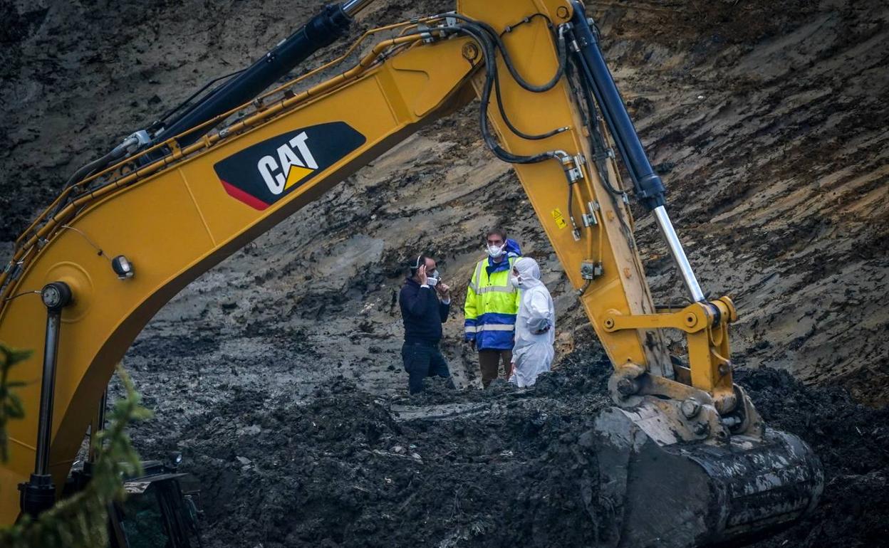 Los trabajos de búsqueda siguen su curso.