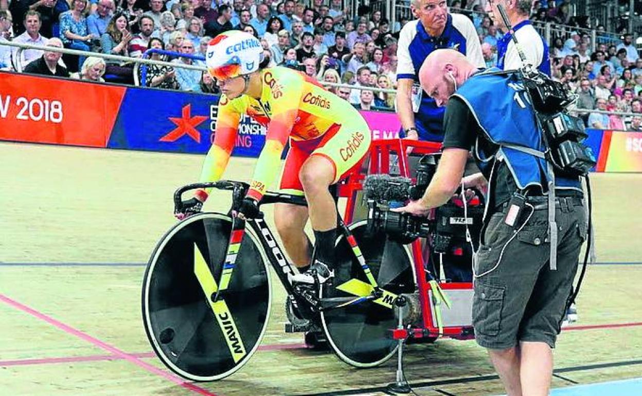 Tania Calvo, preparada para la salida. 