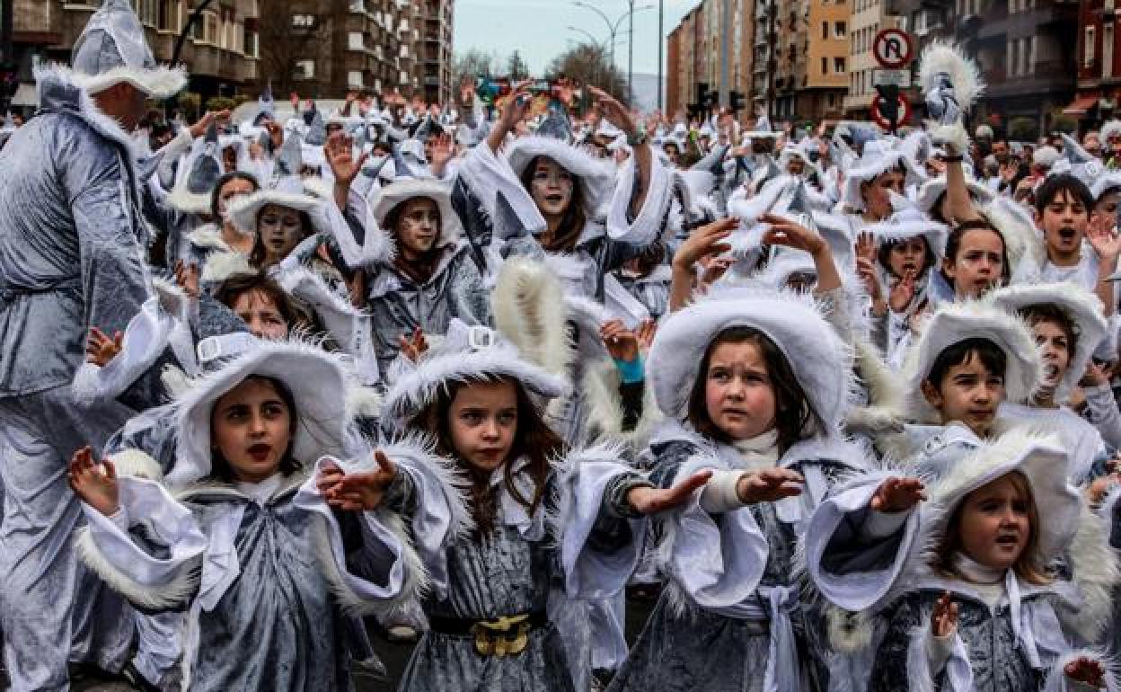 Multitudinario desfile de Carnaval del año pasado. 