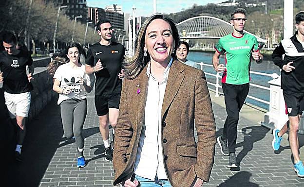 «Estamos empeñados en hacer de Bilbao una ciudad atractiva para la juventud», asegura Erroteta.