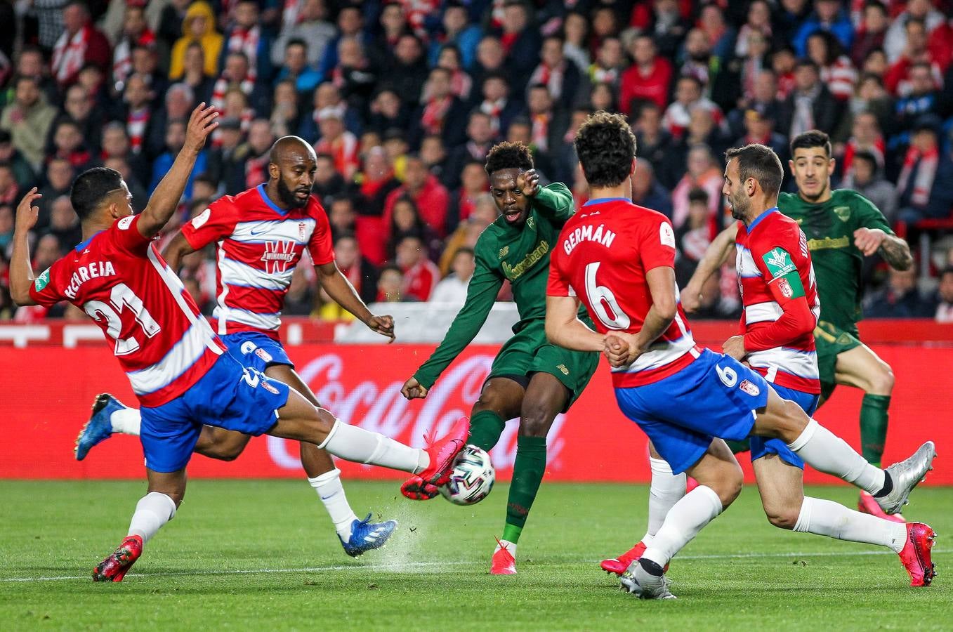 Fotos: Las mejores imágenes del partido de semifinal Granada-Athletic