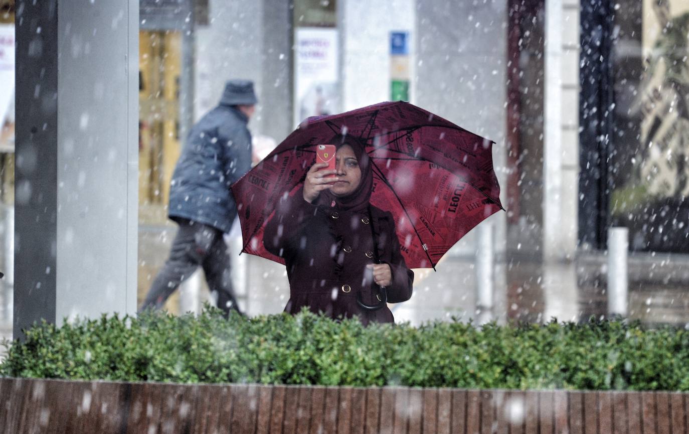 Fotos: La nieve vuelve a Álava