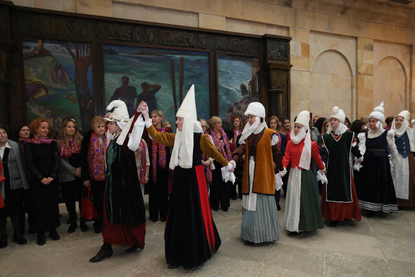 Fotos: Las mujeres toman la Casa de Juntas