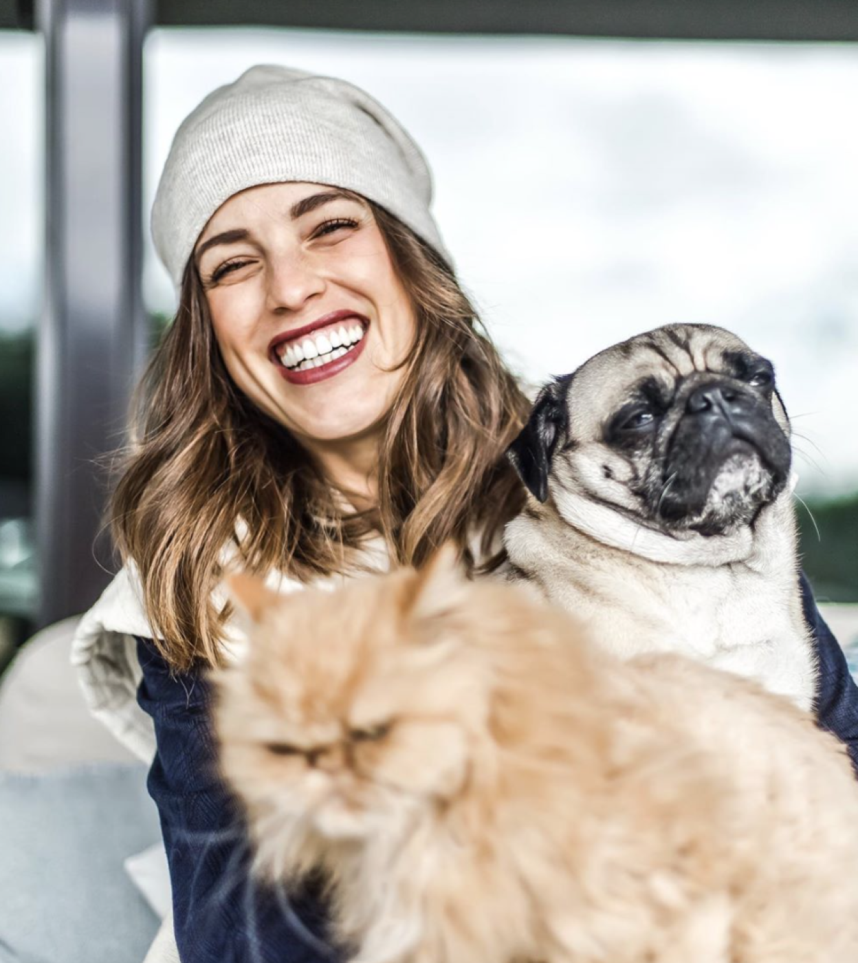 Ingrid Betancor con sus mascotas