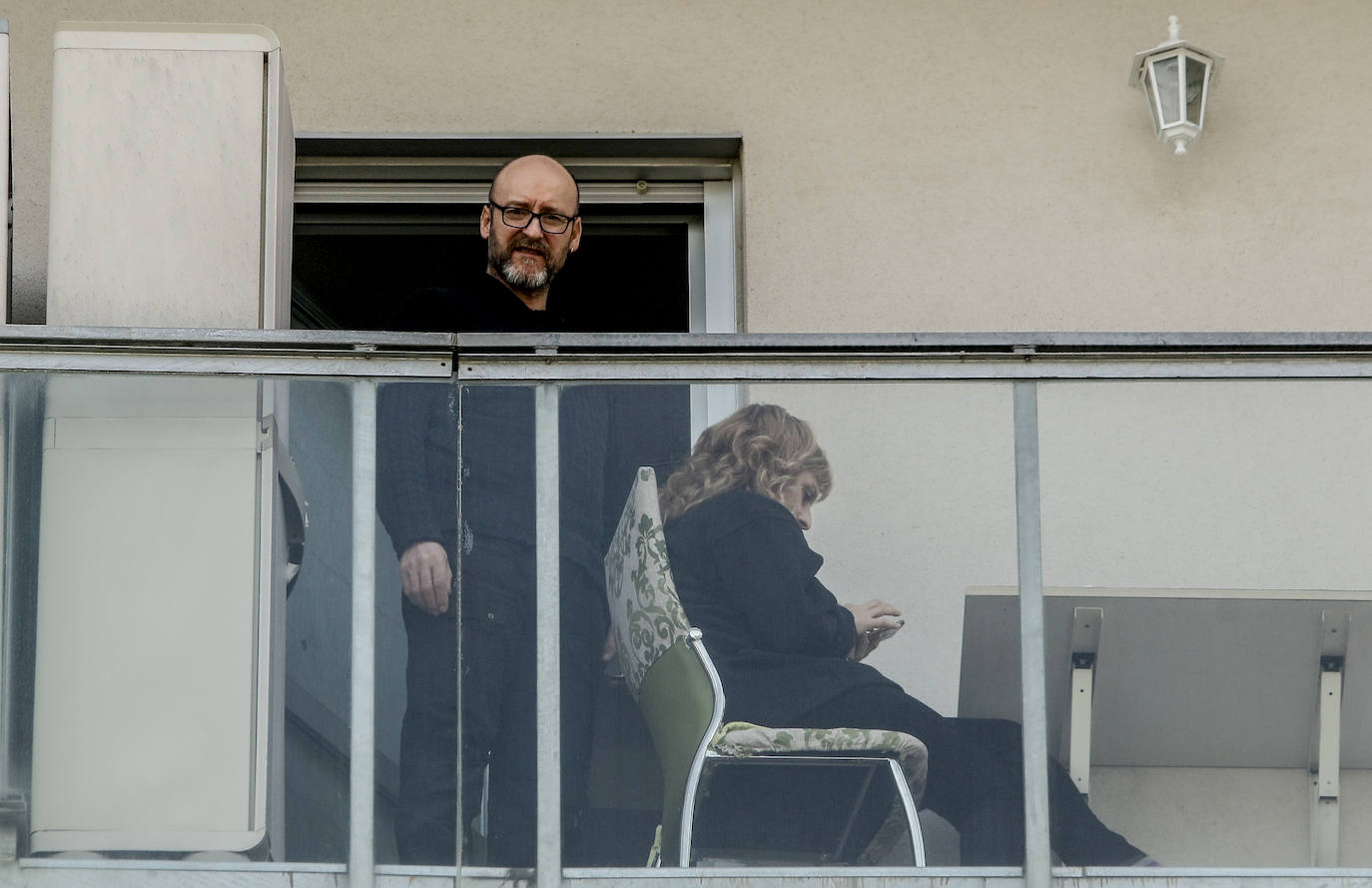 Los balcones permiten a los vitorianos airearse.