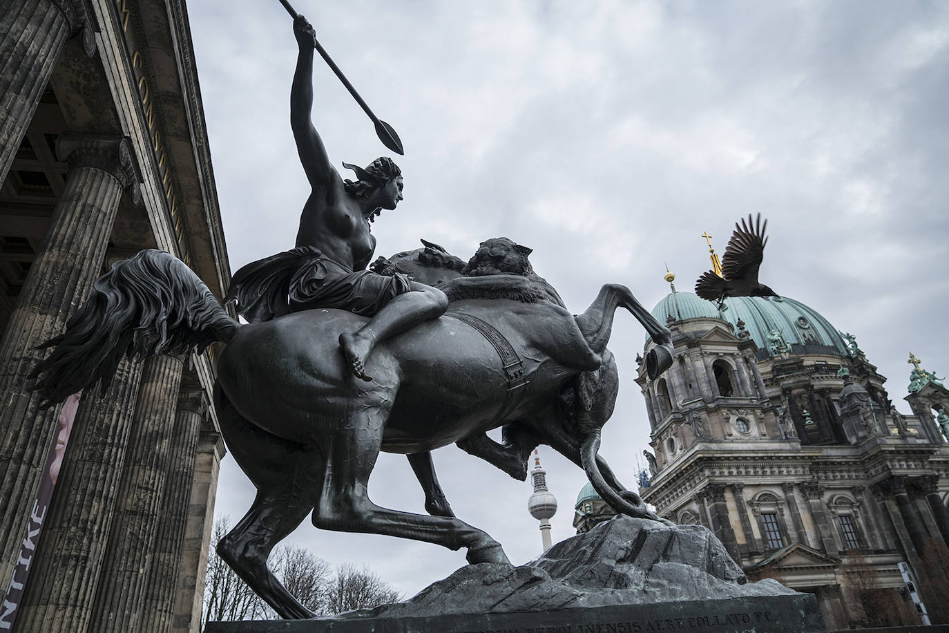 Entrada al Museo Altes, situado en Lustgarten y junto a la catedral de Berlín. Exhibe importante piezas de origen griego y romano.