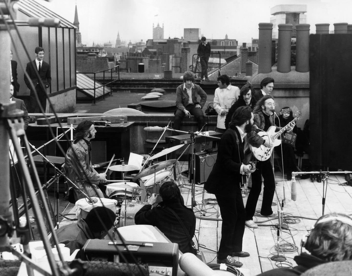 Ultima actuación de los Beatles en la azotea del edificio Apple, el 30 de enero de 1969.