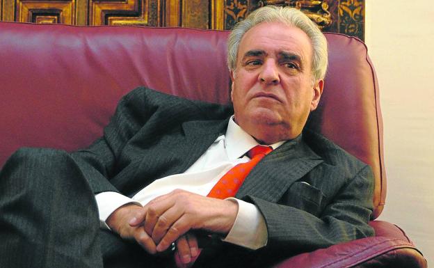 El histórico dirigente socialista Enrique Múgica.