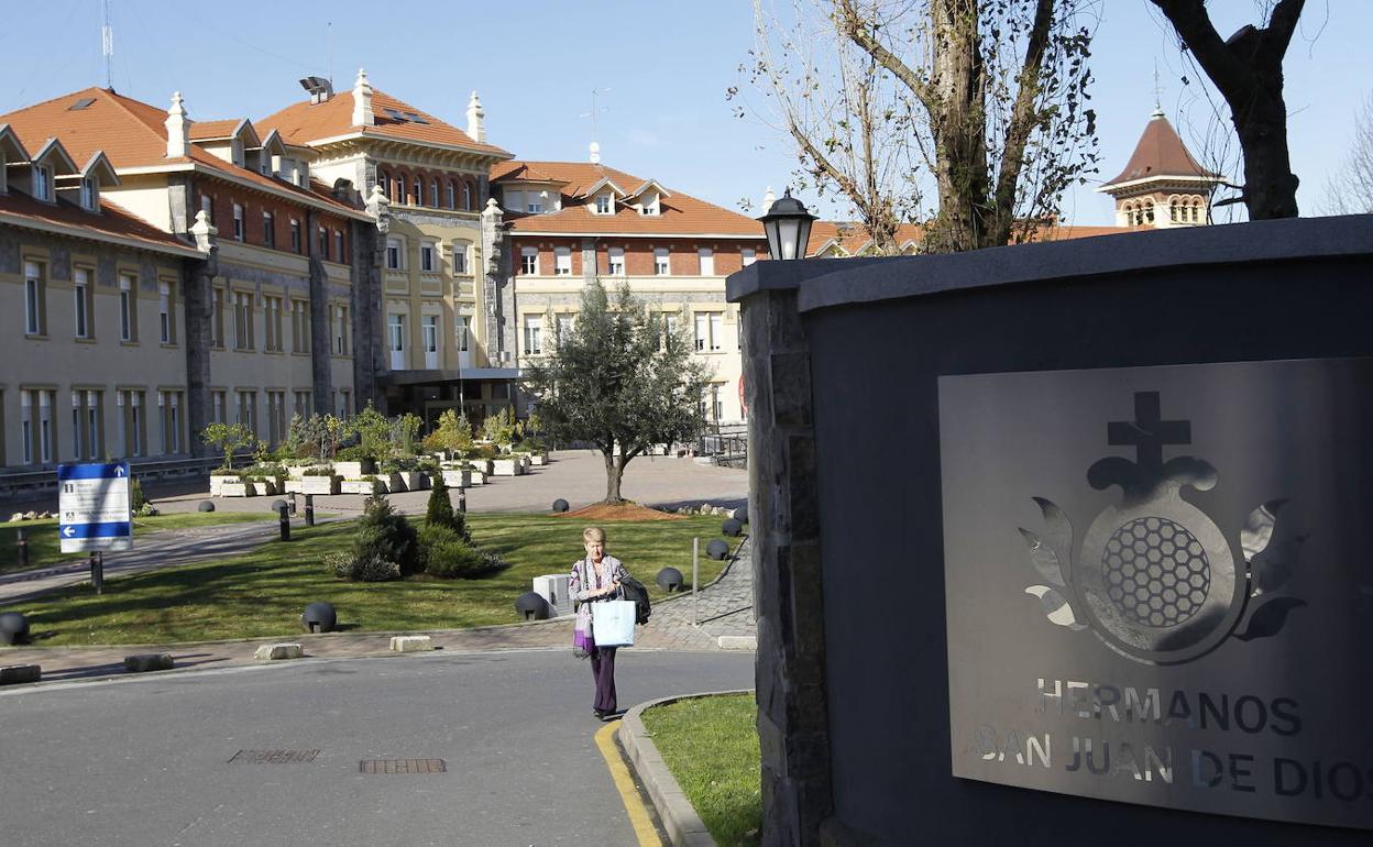 Su progenitor está ingresado en el Hospital San Juan de Dios.
