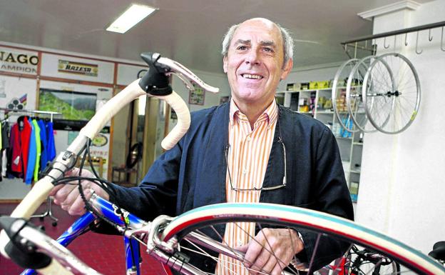 Santamarina tenía una tienda de bicis en Portugalete.