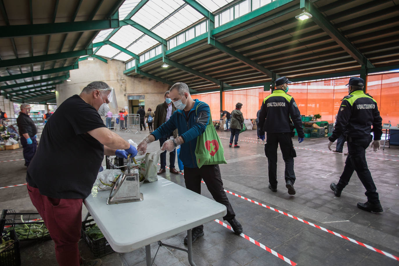 Fotos: Vuelve el mercado de los lunes de Gernika