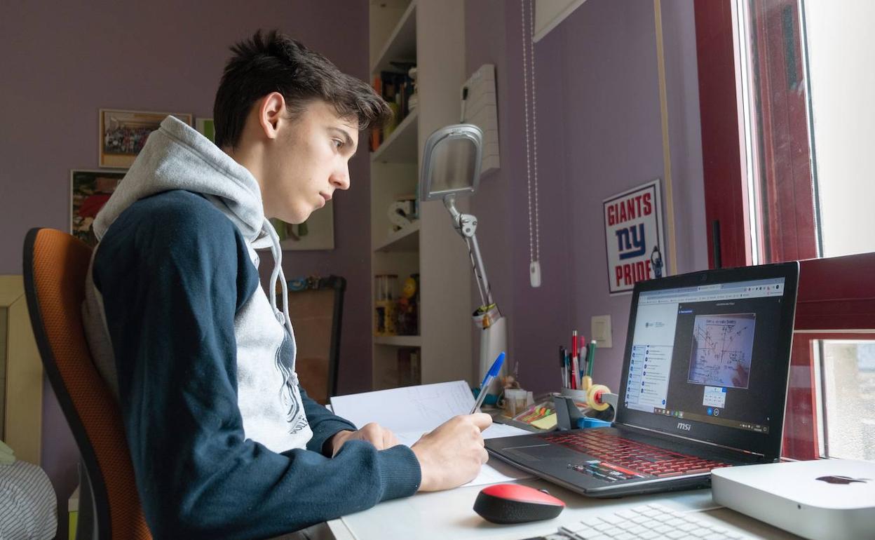 Los alumnos de 4º de la ESO, Bachiller y FP volverán a clase antes de fin de curso