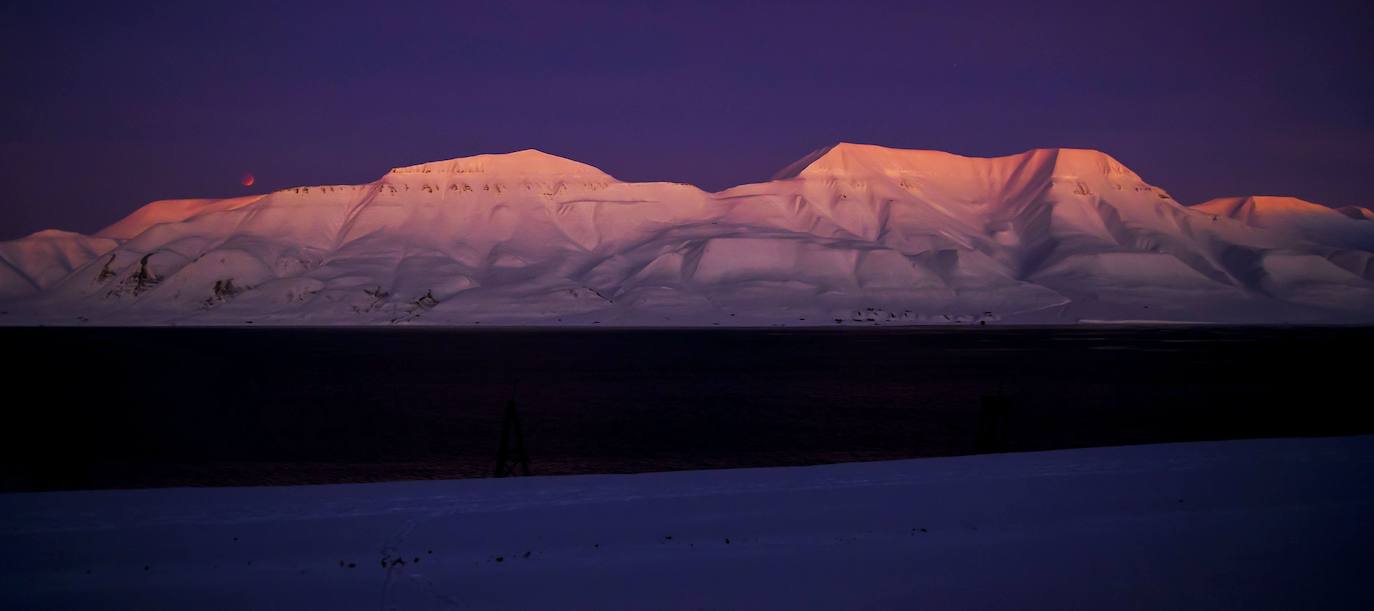  Vista general del Svalbard, en Noruega.