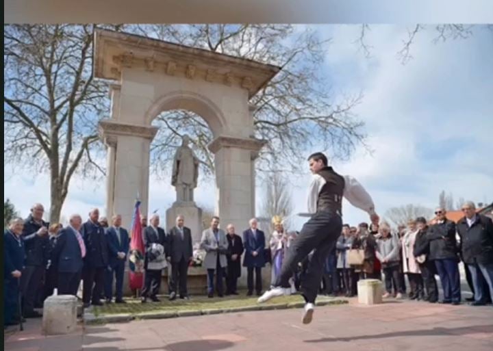 La Cofradía Amigos de San Prudencio honra al patrón de Álava