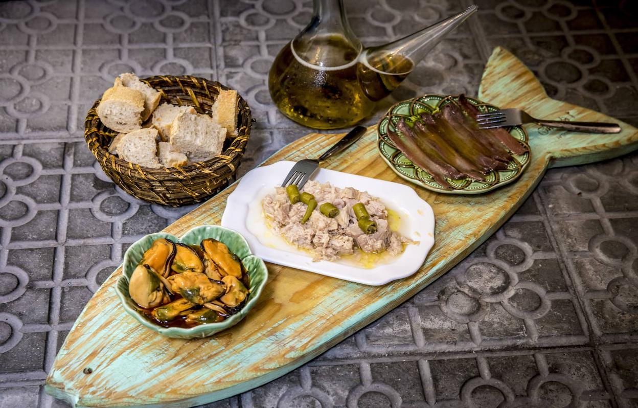 Tapas en conserva en El Laterío