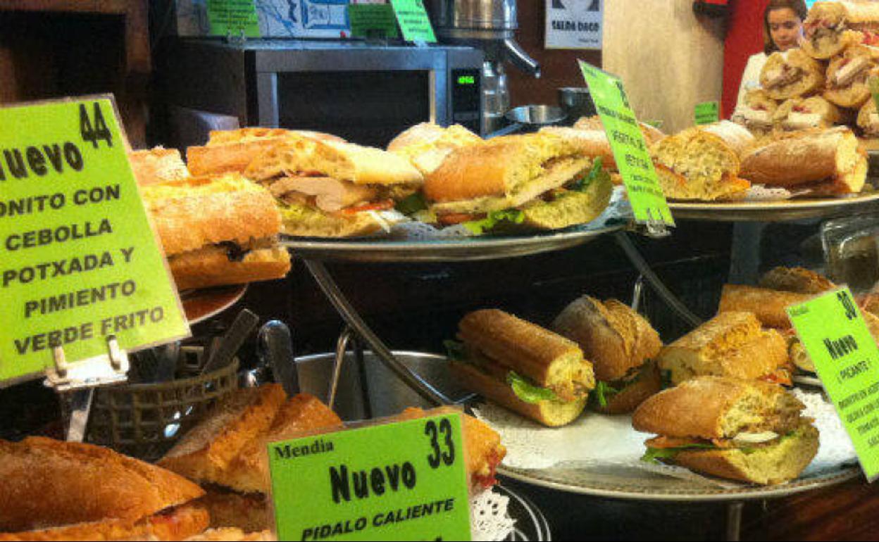 Nostalgia de los bocadillitos del Mendia en La Zona de Santutxu
