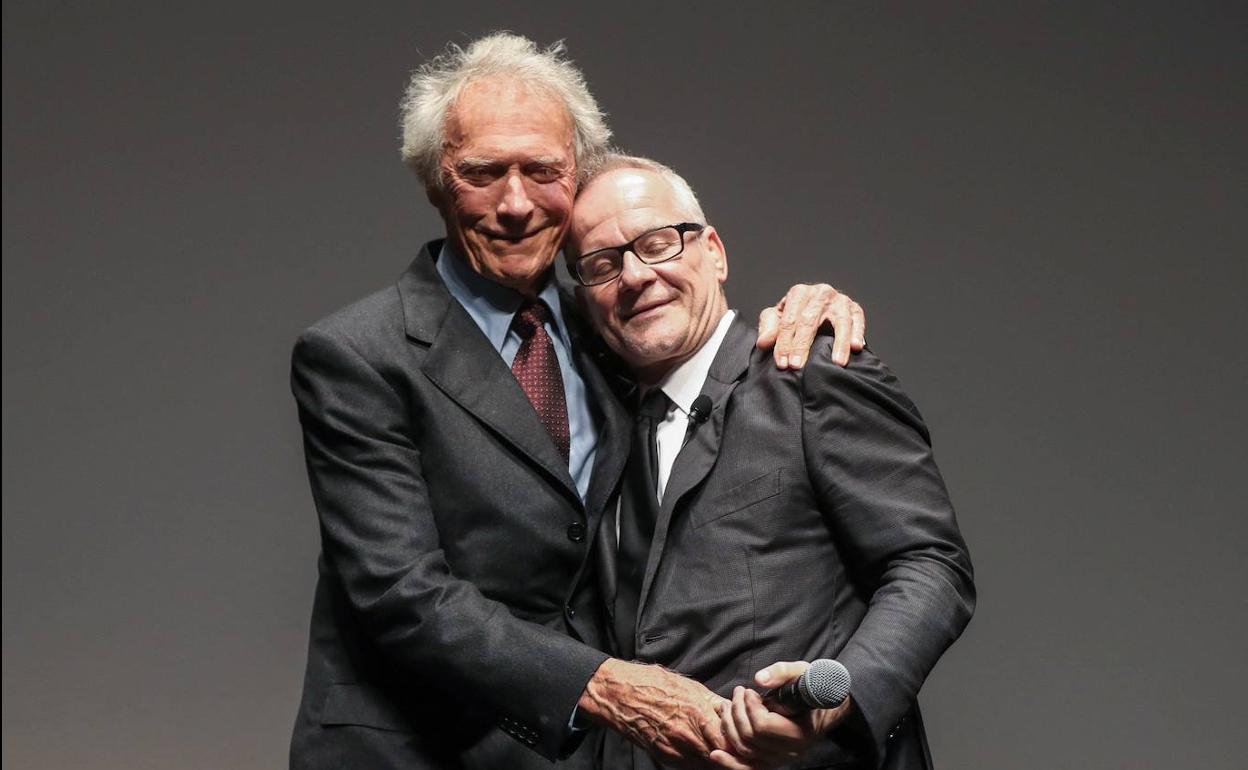 Thierry Fremaux, delegado general de Cannes, y Clint Eastwood en la edición de 2017.