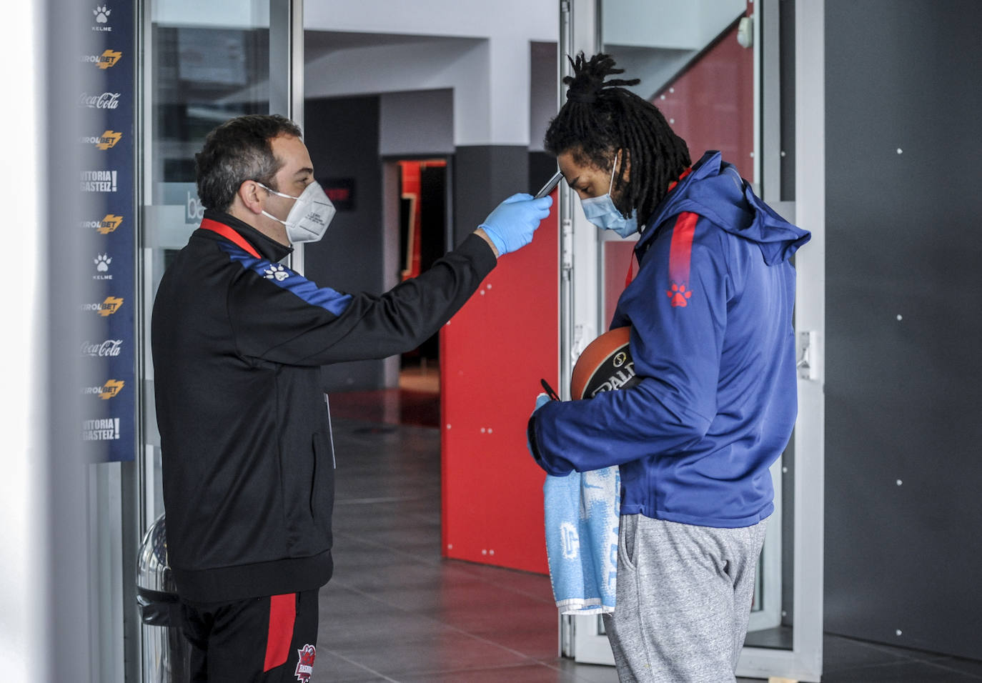 Fotos: El Baskonia vuelve a los entrenamientos 63 días después