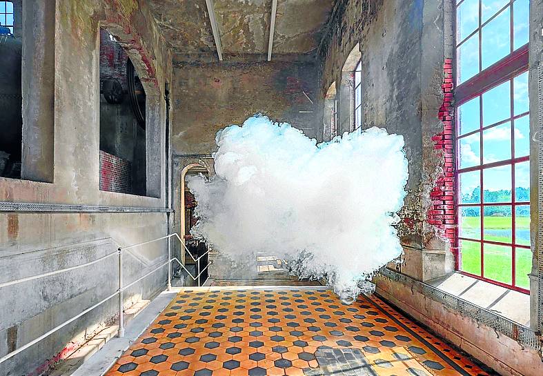 ‘Nimbus del futuro’, Berndnaut Smilde (2019).