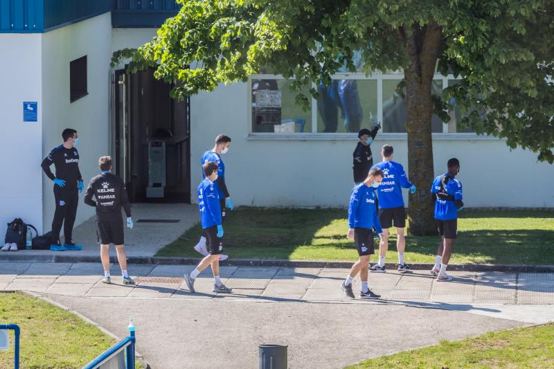 Fotos: El Alavés ya entrena en grupos